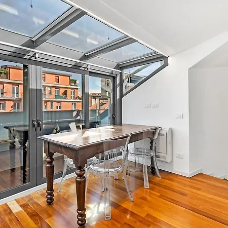Cosmopolitan Loft Nel Centro Di Milano, Via Sottocorno-3